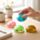 Juguete Estrujable Bao House Foodiemals con caja sorpresa
