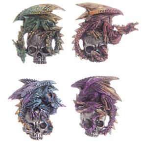 Imán Dragón sobre Calavera Plateada